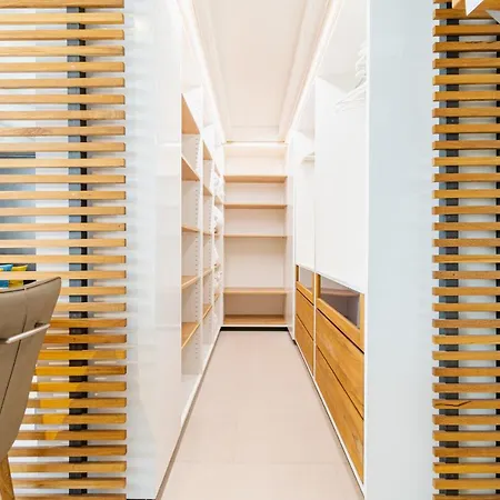 Homebydoni - Kueche I Terrasse I 500 Mbits Wifi I Design Loft Nahe Rmcc & Staatstheater *