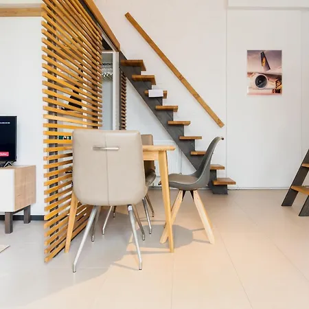 Homebydoni - Kueche I Terrasse I 500 Mbits Wifi I Design Loft Nahe Rmcc & Staatstheater